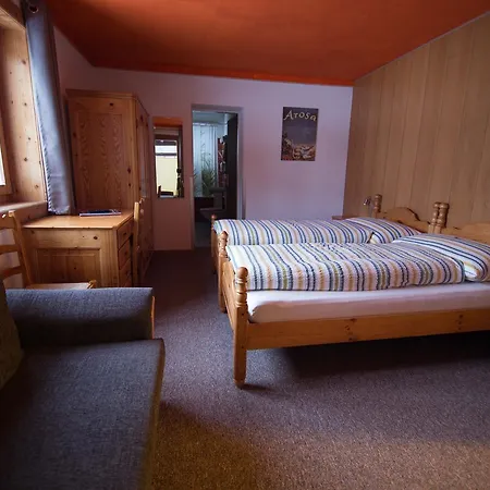 Hotel Hold Ag 2*